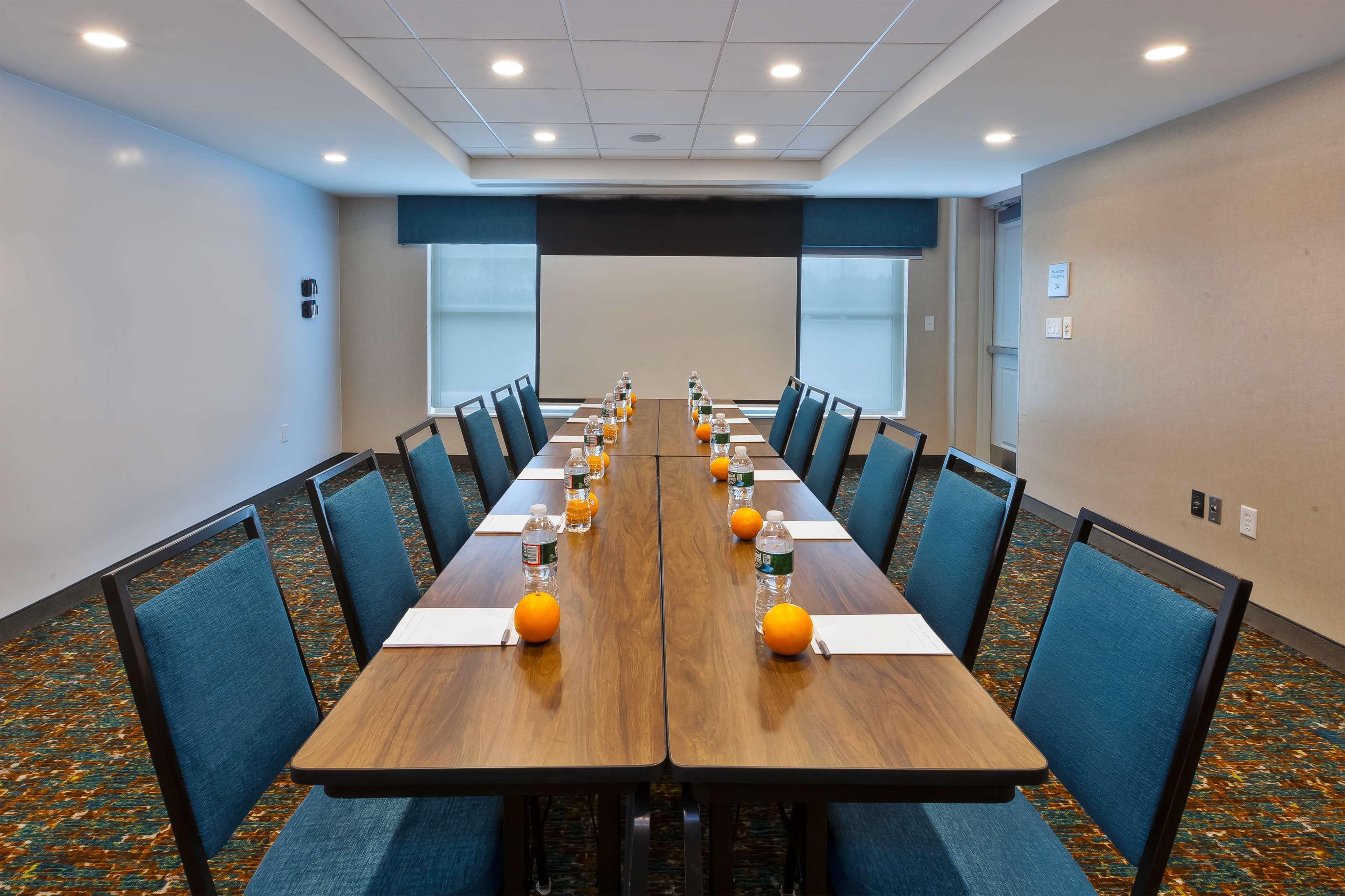 Hampton Inn Cape Cod Canal Bourne Exterior foto